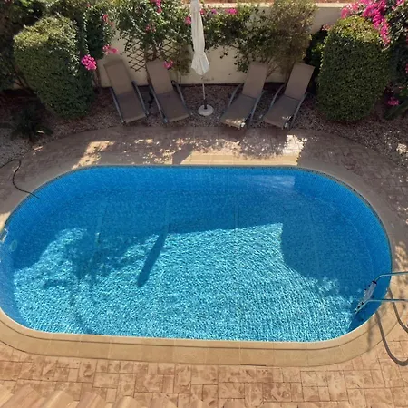 Malama Beach W Private Pool Great Location Villa